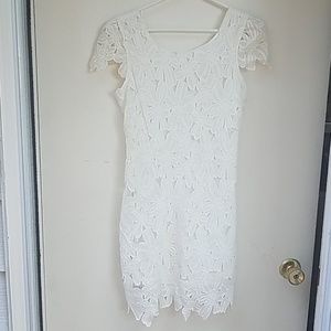 Double zero small white crochet flower dress